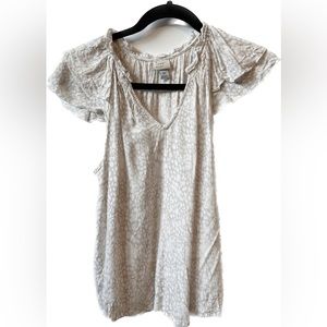 Grey patterned flutter sleeve v neck blouse A NEW DAY